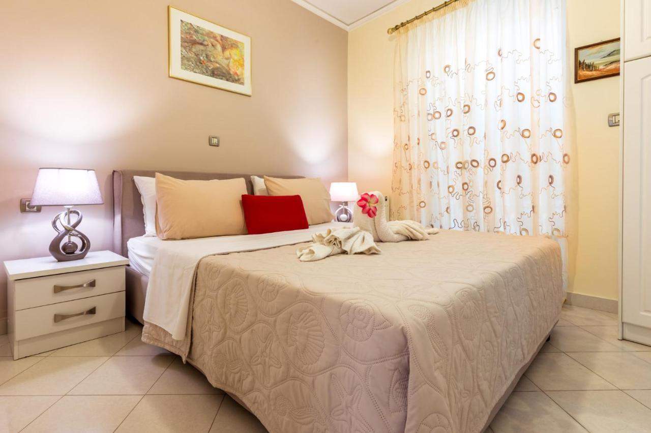 Апартаменты Piraeus Lux Secret Номер фото